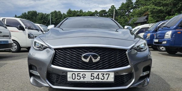 2017 인피니티 Q30  